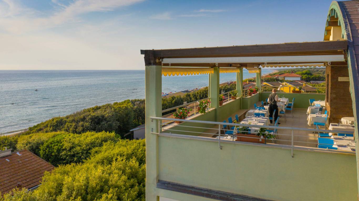 Hotel-Villa-Marcella-San-Vincenzo-Livorno-Ristorante-Terrazza-Quartocielo Hotel-Villa-Marcella-San-Vincenzo-Livorno-Ristorante-Terrazza-Quartocielo
