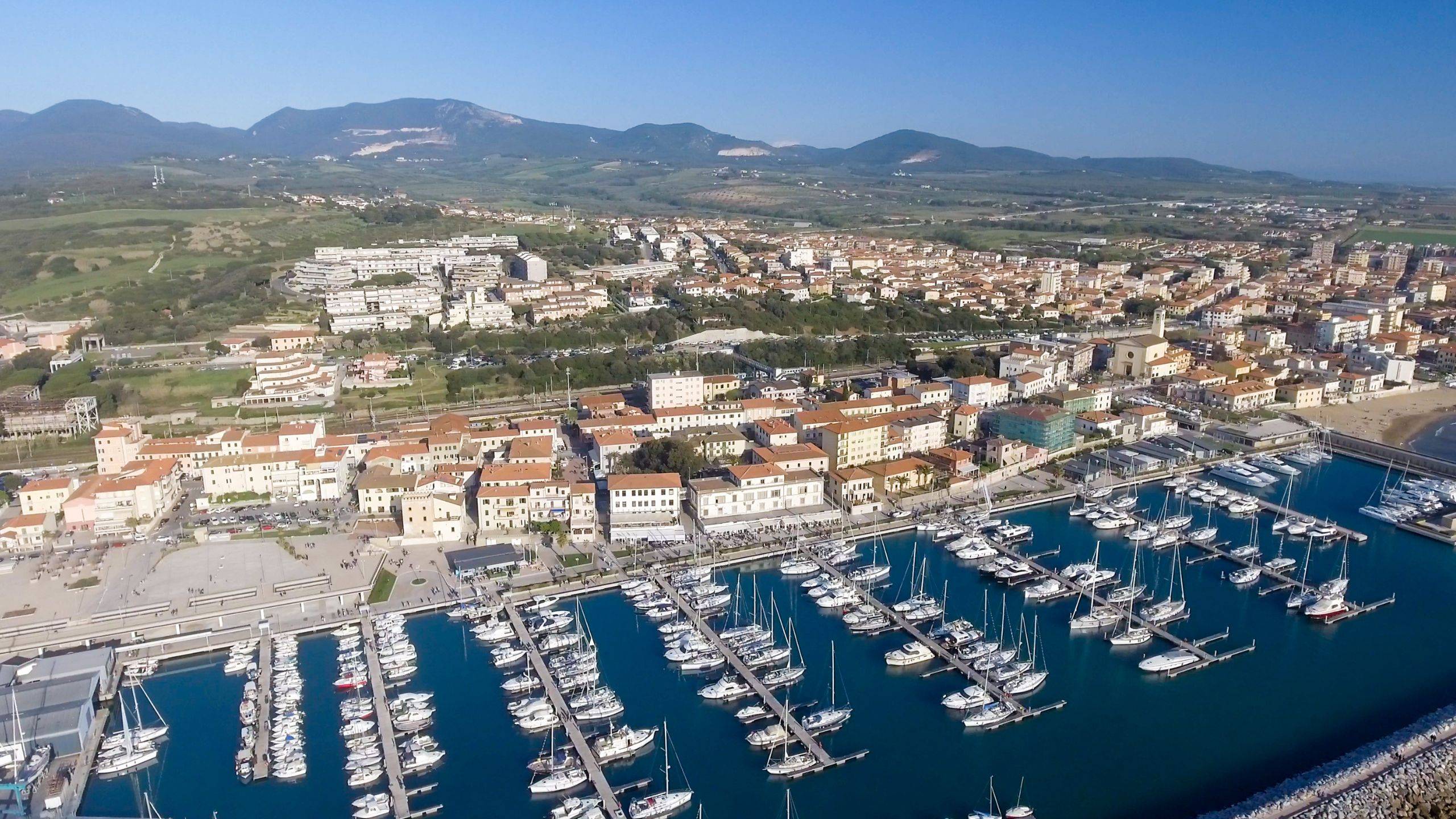 Hotel-Villa-Marcella-San-Vincenzo-Livorno-sfondi-porto Hotel-Villa-Marcella-San-Vincenzo-Livorno-sfondi-porto