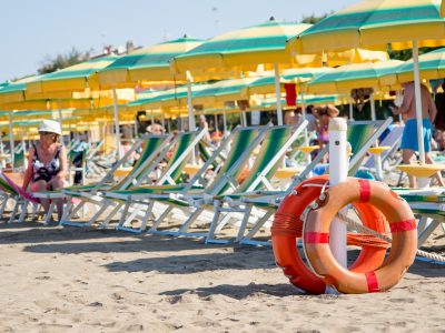 servizio di assistenza bagnanti spiaggia san vincenzo hotel villa marcella